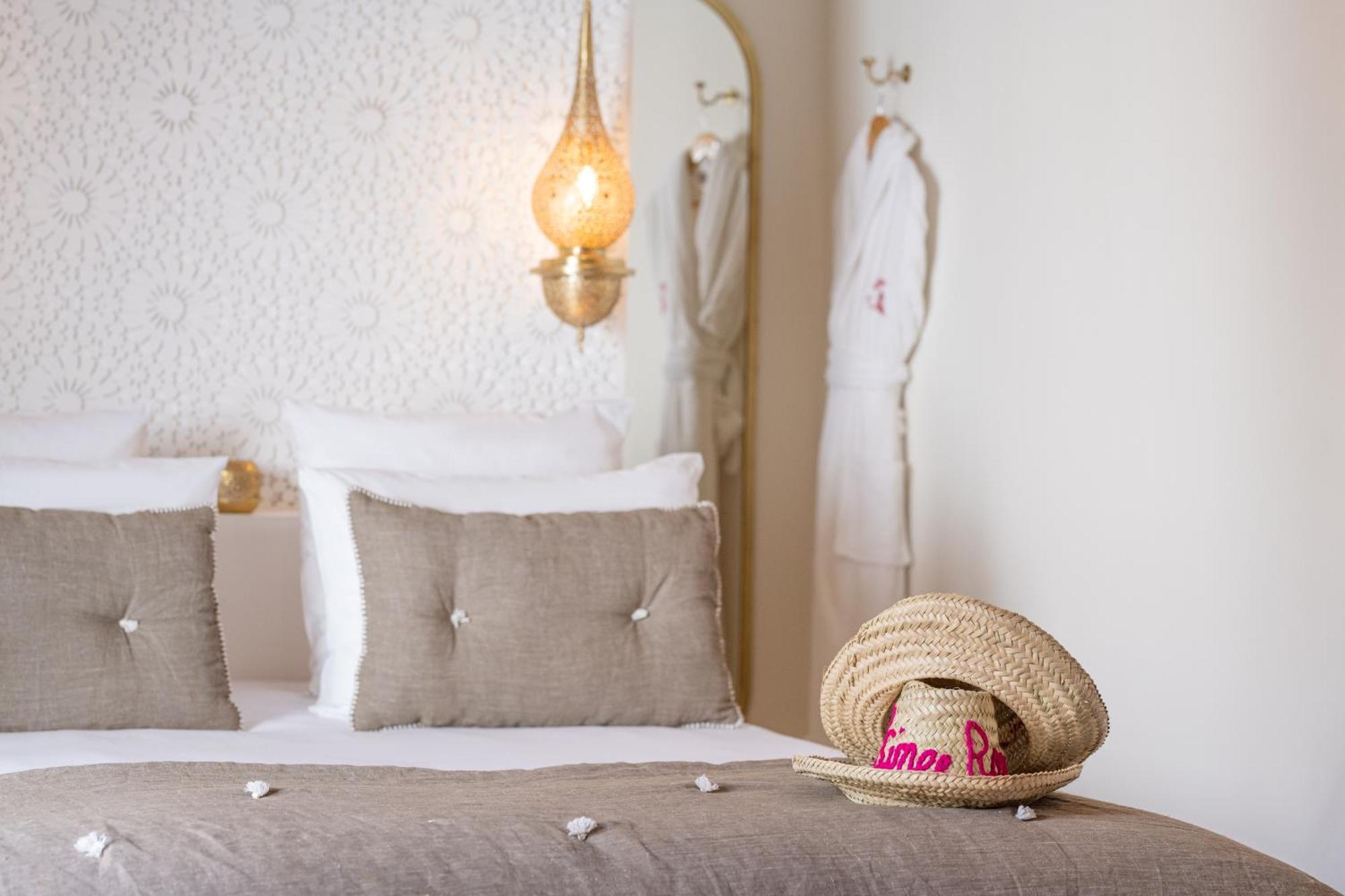 Le Singe Rose Bed & Breakfast Marrakesh Exterior photo