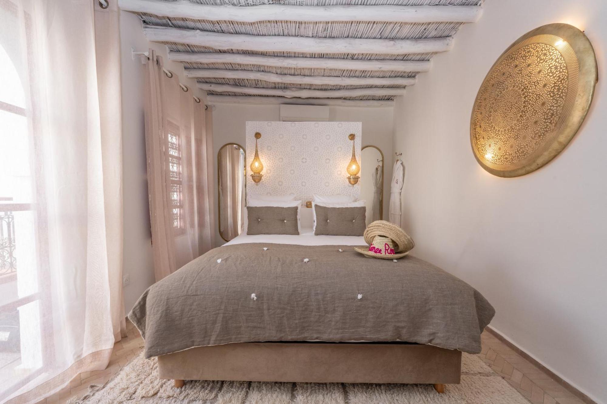 Le Singe Rose Bed & Breakfast Marrakesh Exterior photo